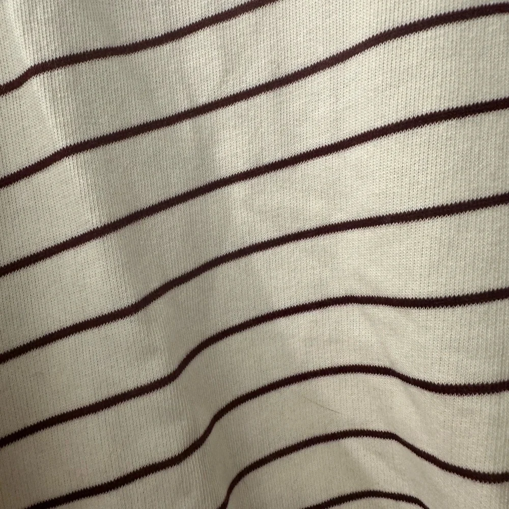 Old Navy Sweatshirt - Picture 2 of 2